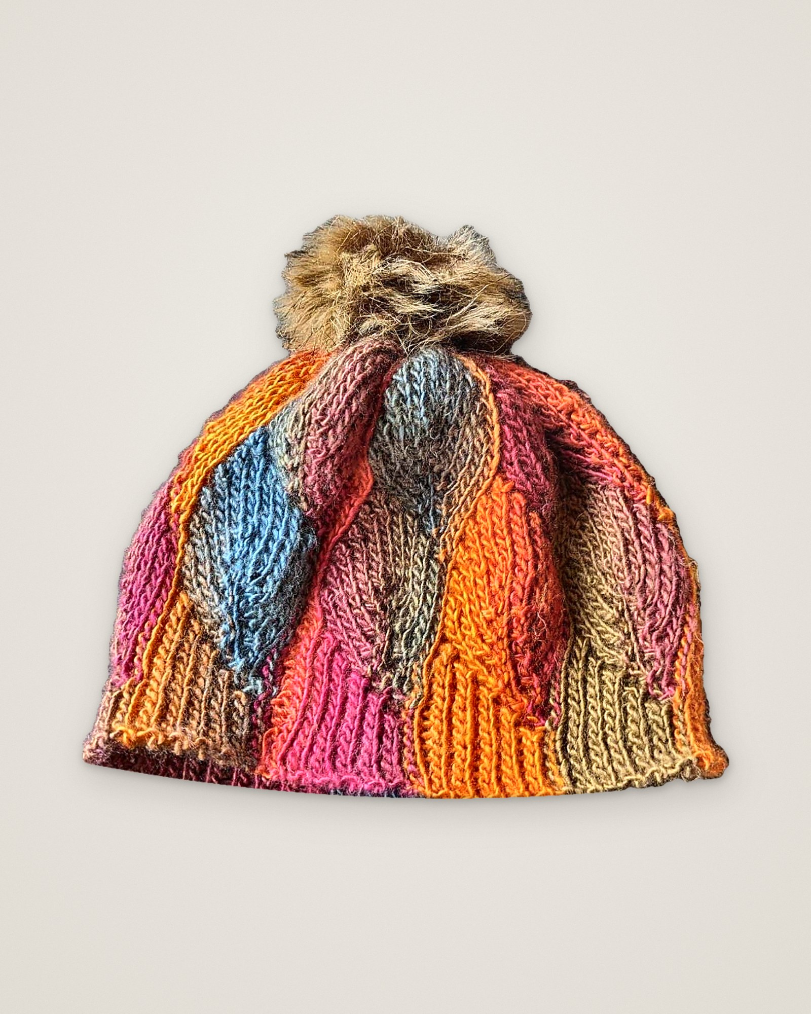 Ember pom hat, flat